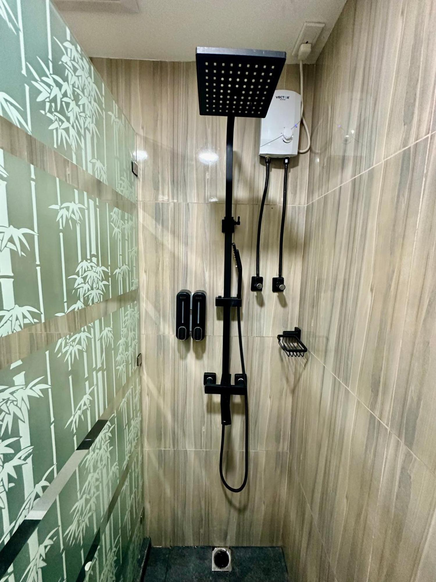 Aparthotel L And D Homestay Manila