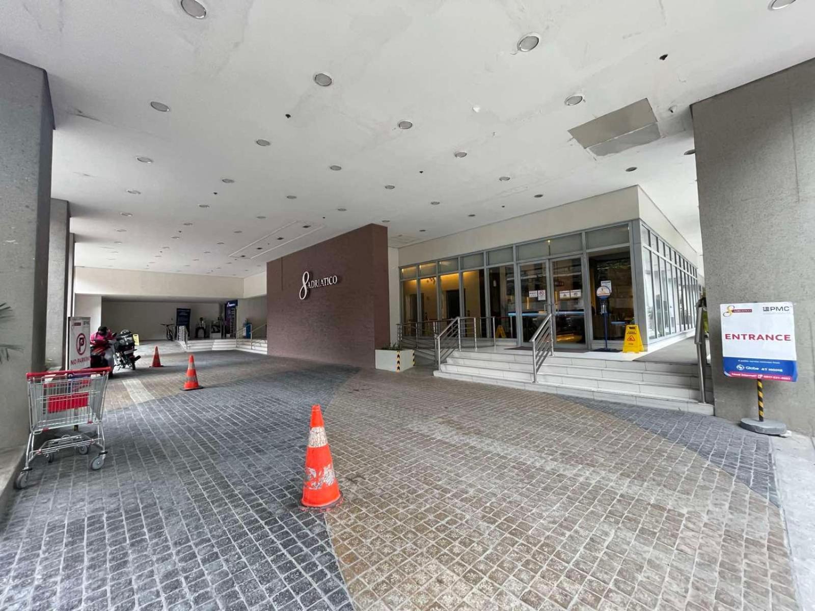 Modern Near Slmec & Us Embassy Aparthotel Manila