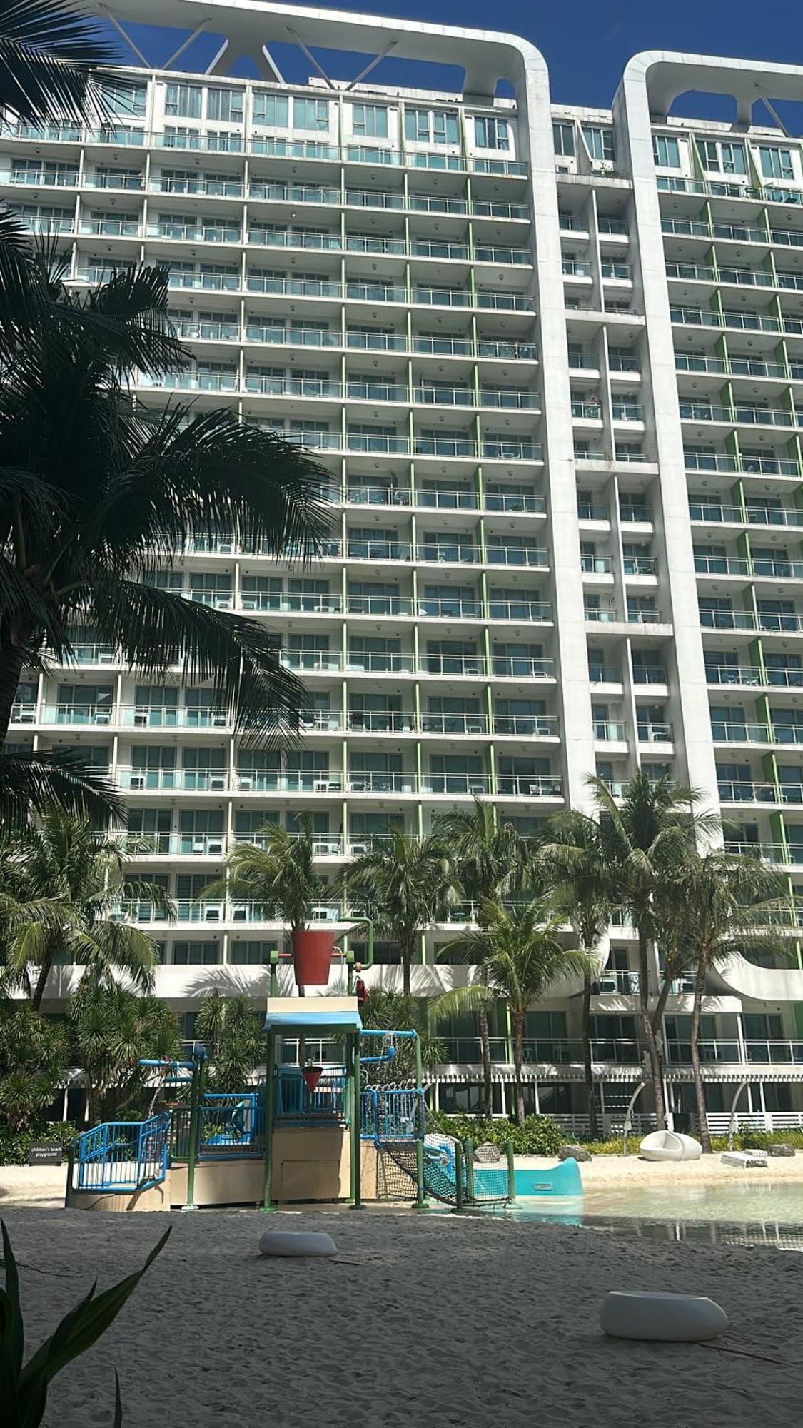 Staycation With Wave Pool At Azure Urban Apartment *