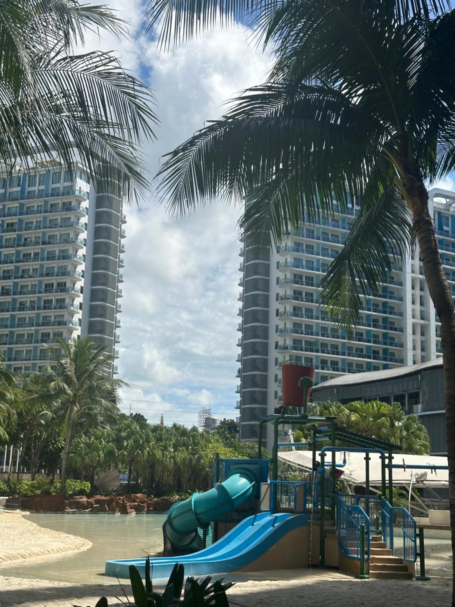 Apartment Staycation With Wave Pool At Azure Urban *