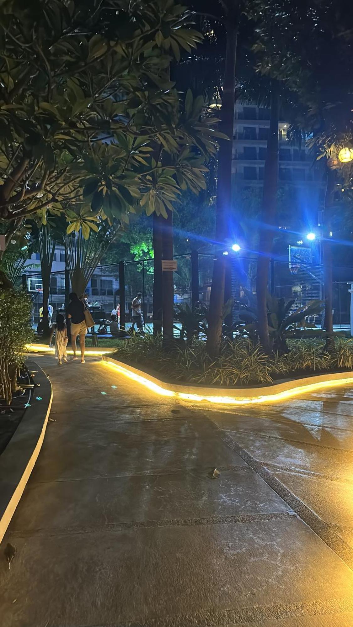 Staycation With Wave Pool At Azure Urban