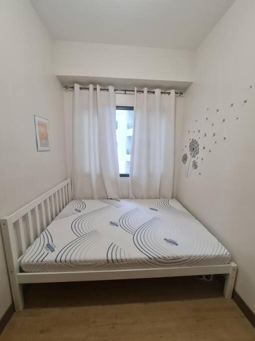 Paranaque Chic Corner Retreat Apartment *