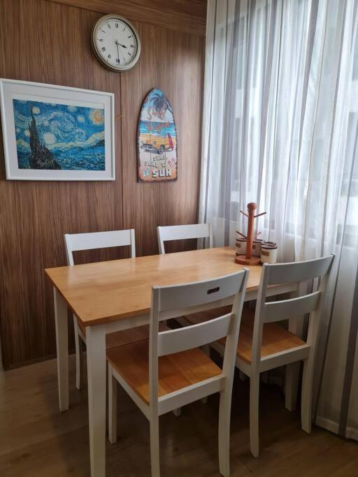 Paranaque Chic Corner Retreat Manila