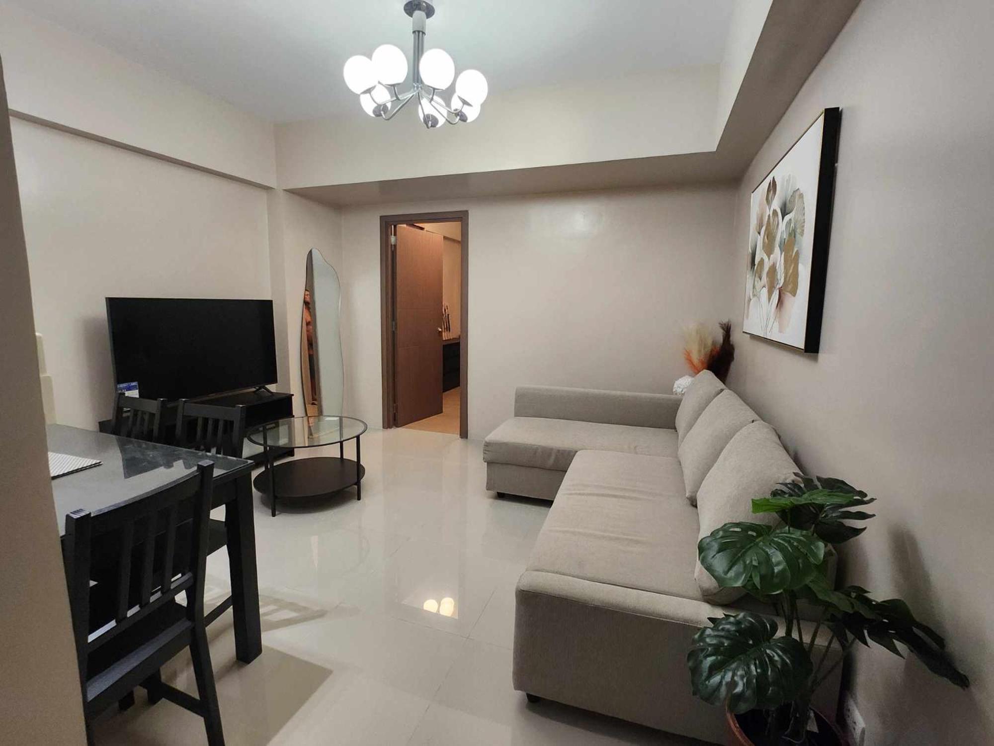 Newport Family In Pasay Near Terminal 3 Manila
