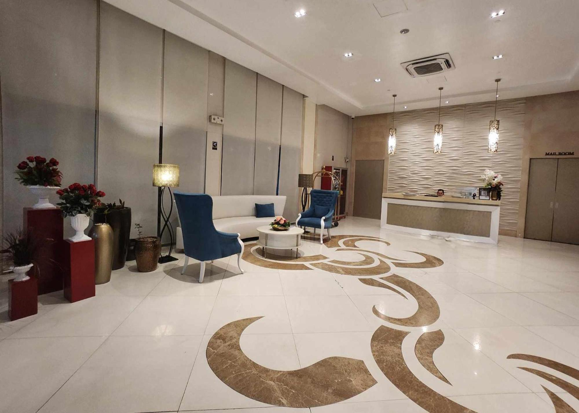 Newport Family In Pasay Near Terminal 3 * Manila
