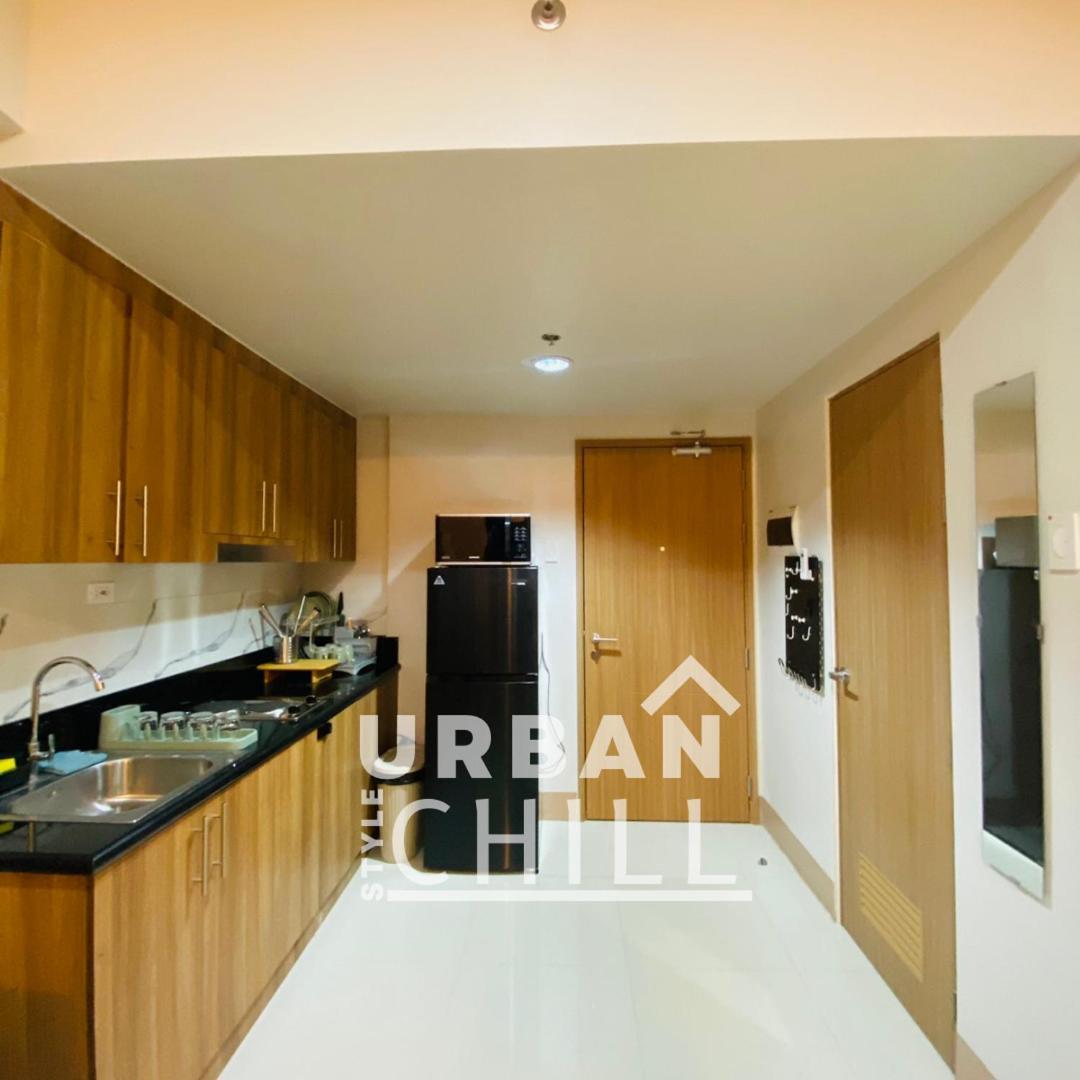 Urban Style Chill, Shore 3, Moa Complex, Pasay, * Manila
