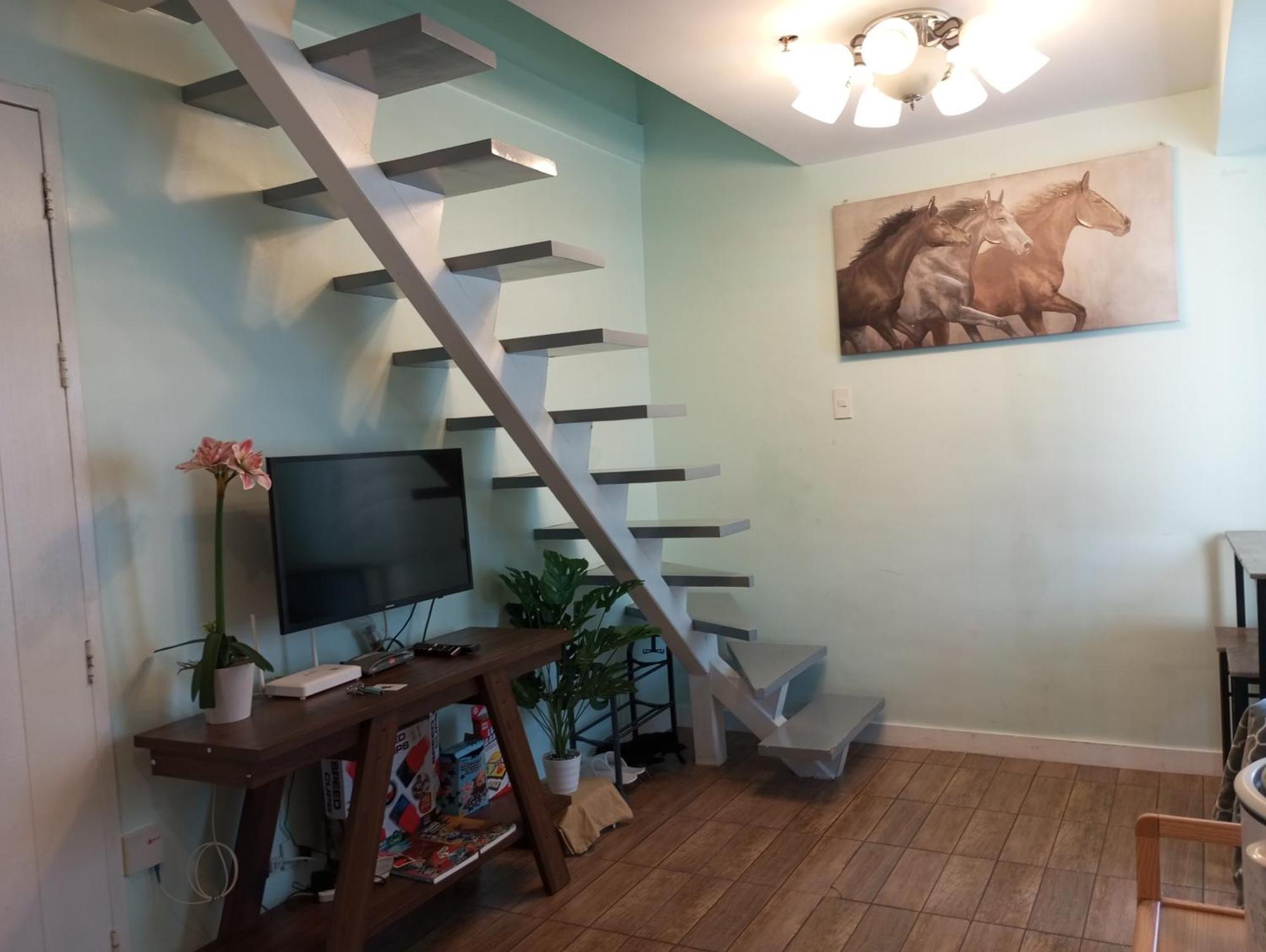 Victoria Affordable Loftstyle 2br