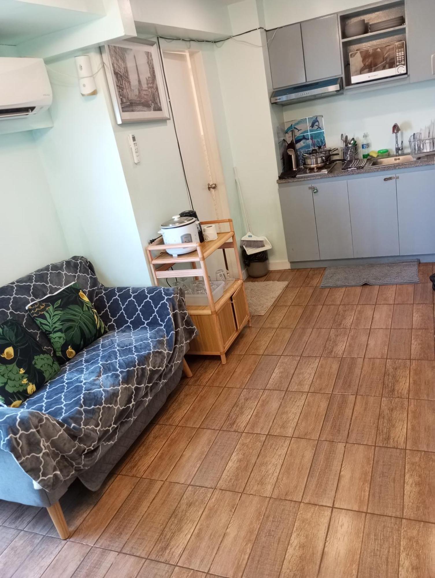 Victoria Affordable Loftstyle 2br Apartment Manila