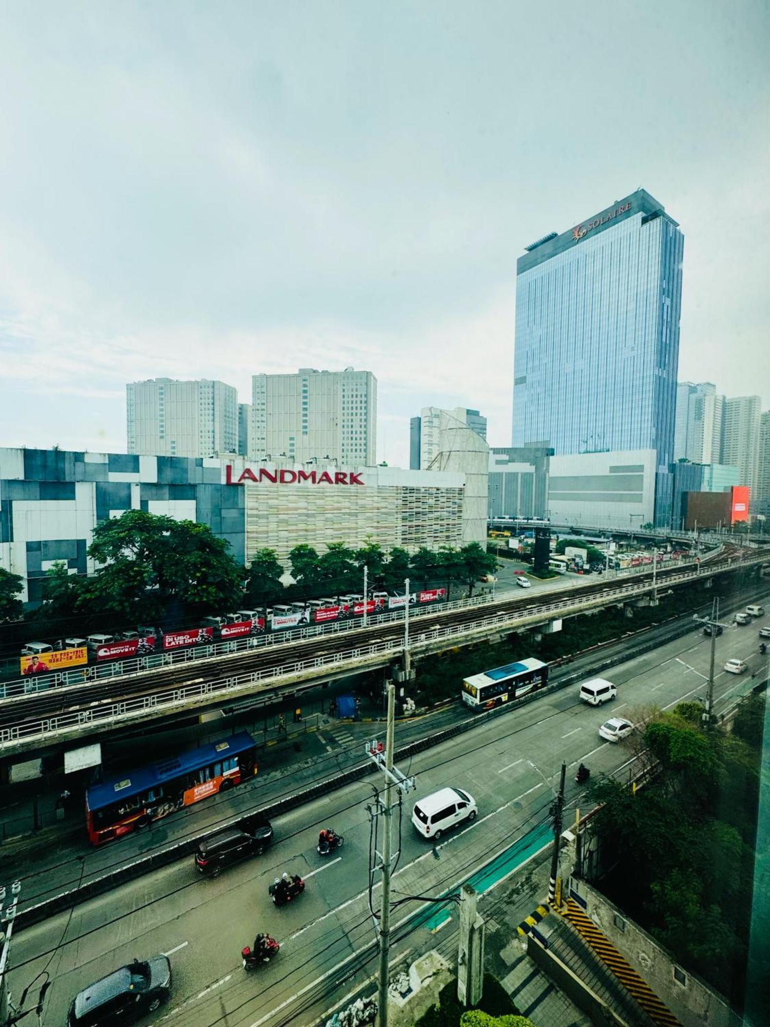 Apartment Vinia Infinity 2 Near Malls With Wifi Netflix And Karaoke Manila