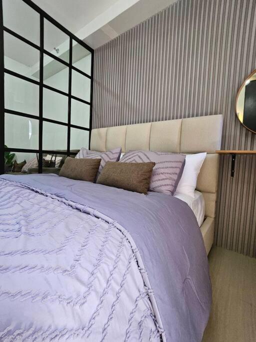 Deluxe Escape Shore 2 Residences Near Moa Manila