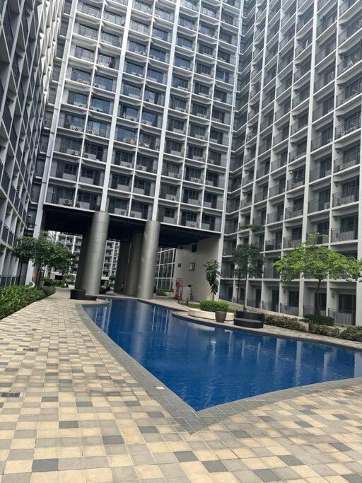 Apartment Deluxe Escape Shore 2 Residences Near Moa