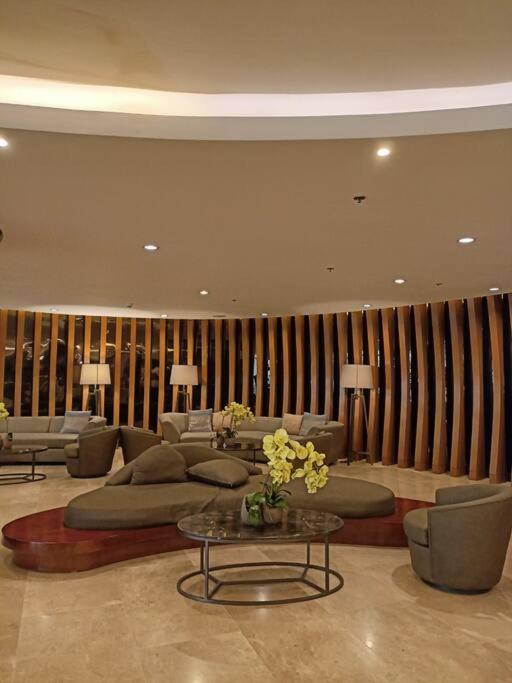 Apartment Deluxe Escape Shore 2 Residences Near Moa
