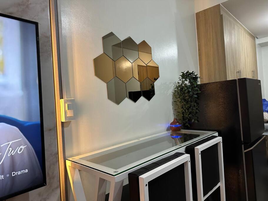 Deluxe Escape Shore 2 Residences Near Moa Apartment Manila
