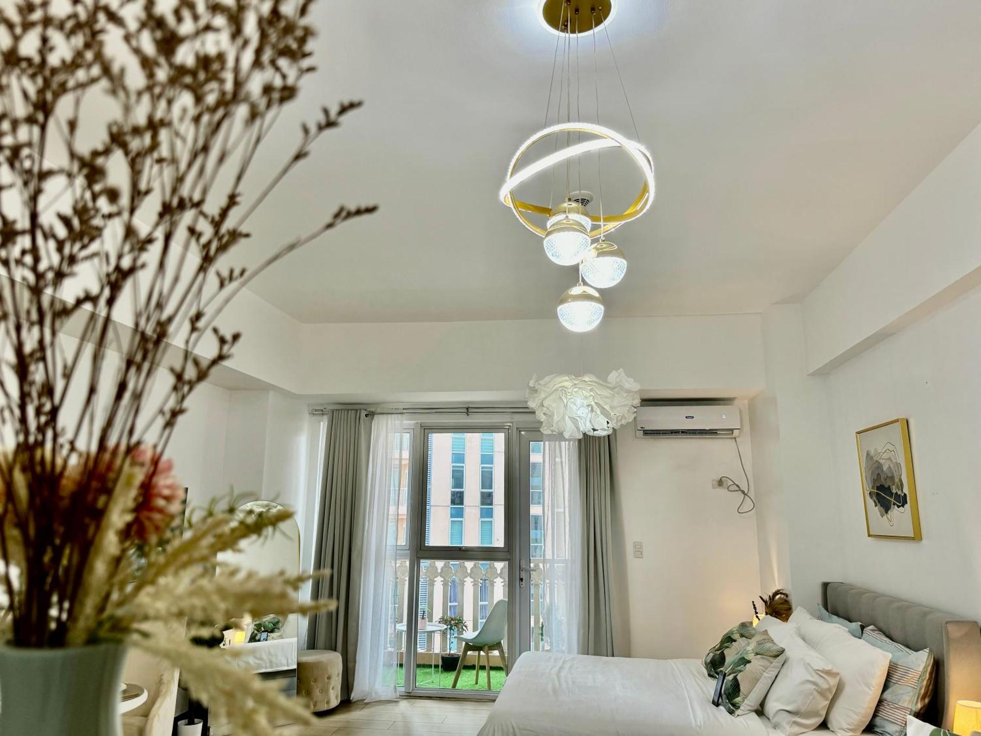Bell Place At Venice Luxury Mckinley Hill Apartment Manila