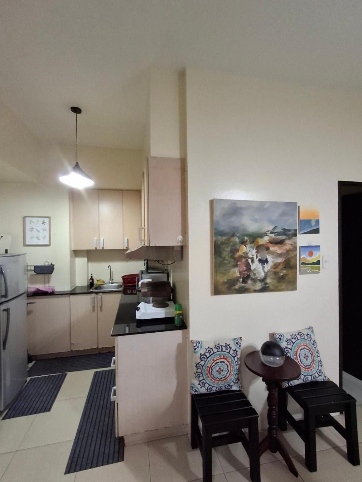 Cozy Corner Unit Apartment *
