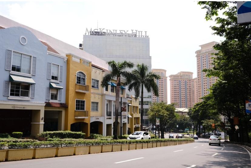 Bell Place At Venice Luxury Mckinley Hill Apartment *