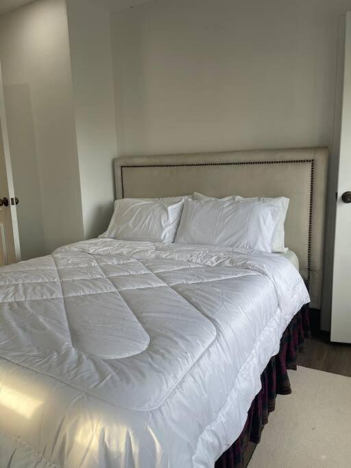3br At Greenhills Shopping Centre * Manila