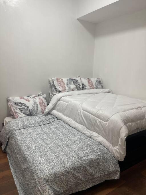 Apartment 3br At Greenhills Shopping Centre