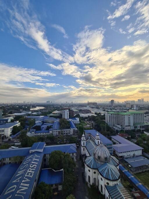 Torre De Unit 1720 Taft Avenue Unit 1720 Apartment *