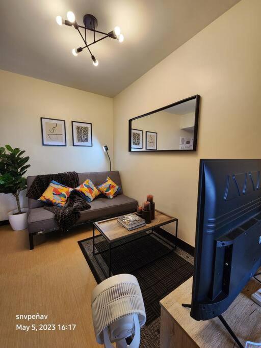 Torre De Unit 1720 Taft Avenue Unit 1720 Apartment *