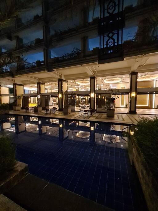 Torre De Unit 1720 Taft Avenue Unit 1720