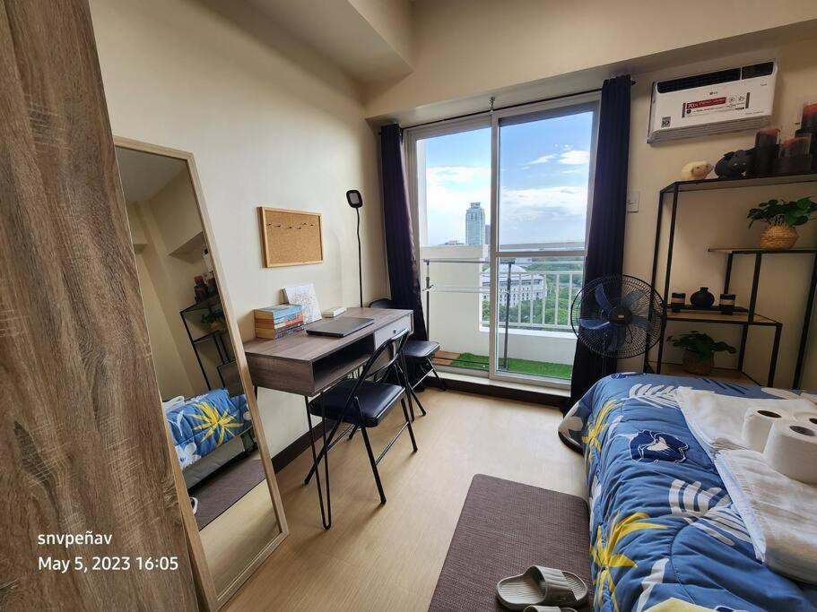 Torre De Unit 1720 Taft Avenue Unit 1720 Apartment