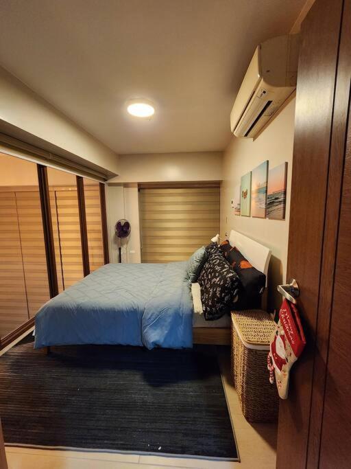 Eastwood Legrand 3 Eastwood City, Quezon * Manila