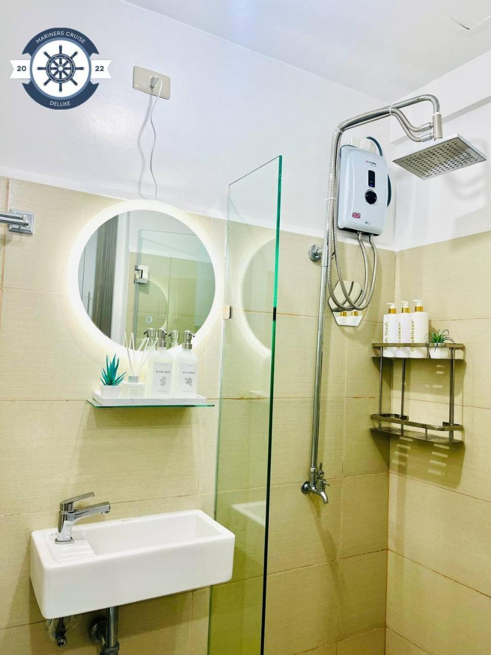 With Ps4 & Fast Wi-fi Cozy Condotel In Residences Taft Avenue Malate Hotel
