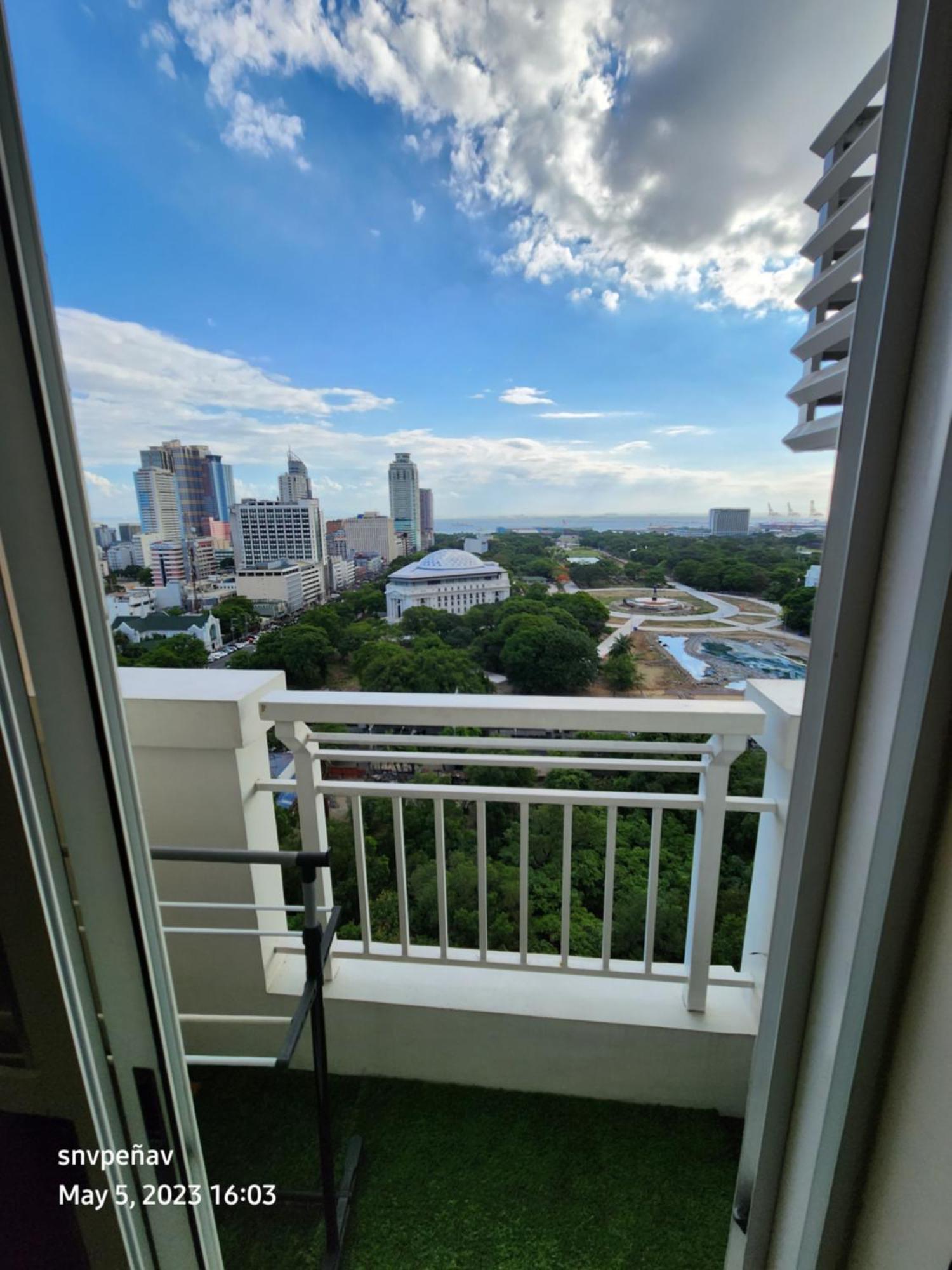 Torre De Unit 1720 Taft Avenue Unit 1720 *