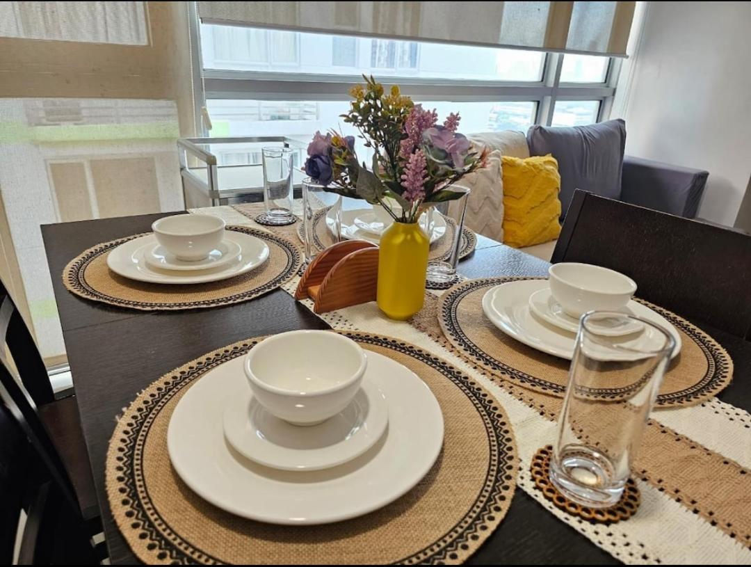 Sunshine 100 Plaza - Bright And Cozy 1 Bedroom With Washer Apartment *