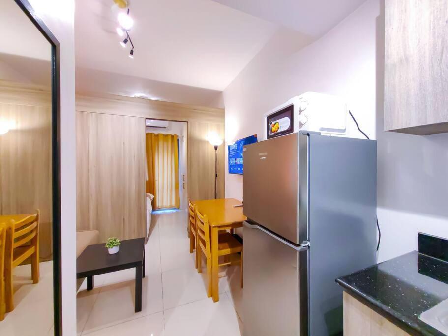 1br Unit Condotel W Balcony Fame Residences -fm02 *