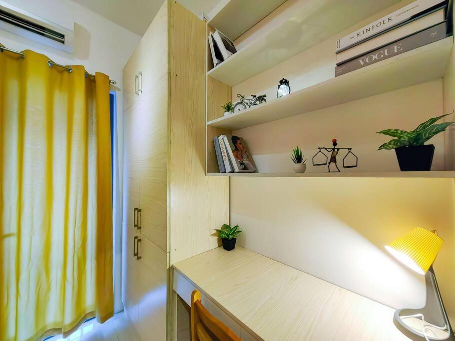 1br Unit Condotel W Balcony Fame Residences -fm02 *