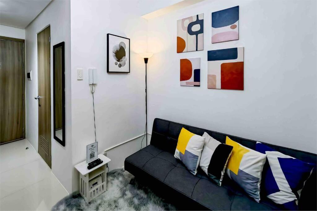1br Unit Condotel W Balcony Fame Residences -fm01 Manila