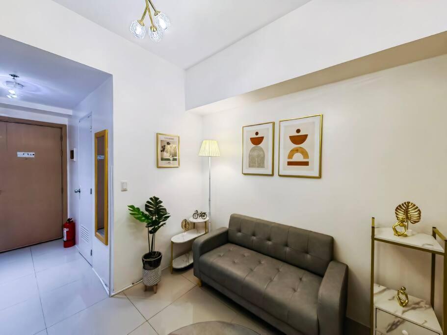1br Condotel W Balcony Sm Light Residences -lt03 Manila