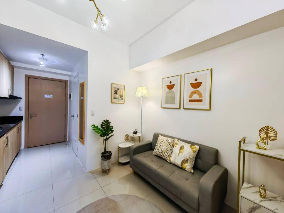 1br Condotel W Balcony Sm Light Residences -lt03 *