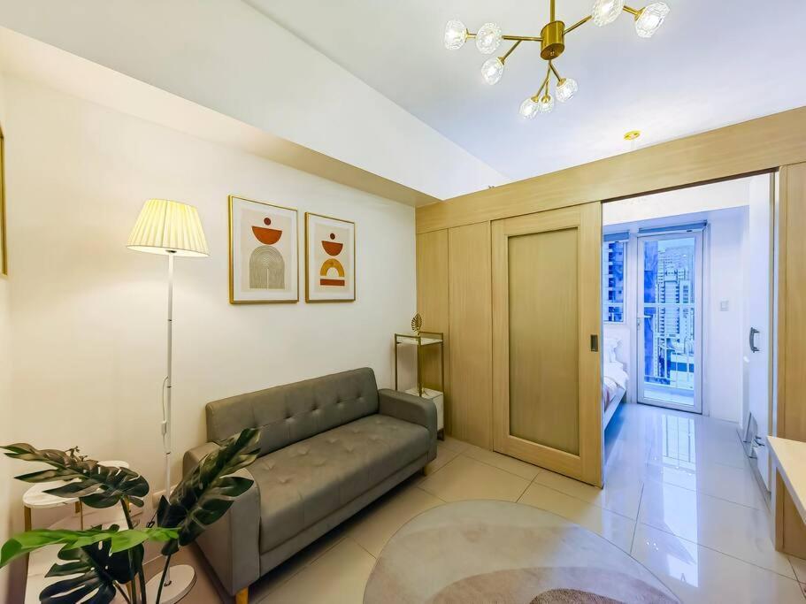1br Condotel W Balcony Sm Light Residences -lt03 Apartment *