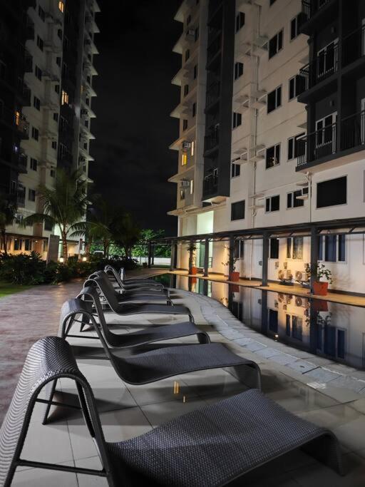 Luxhomme 2- Bedroom Luxury Unit