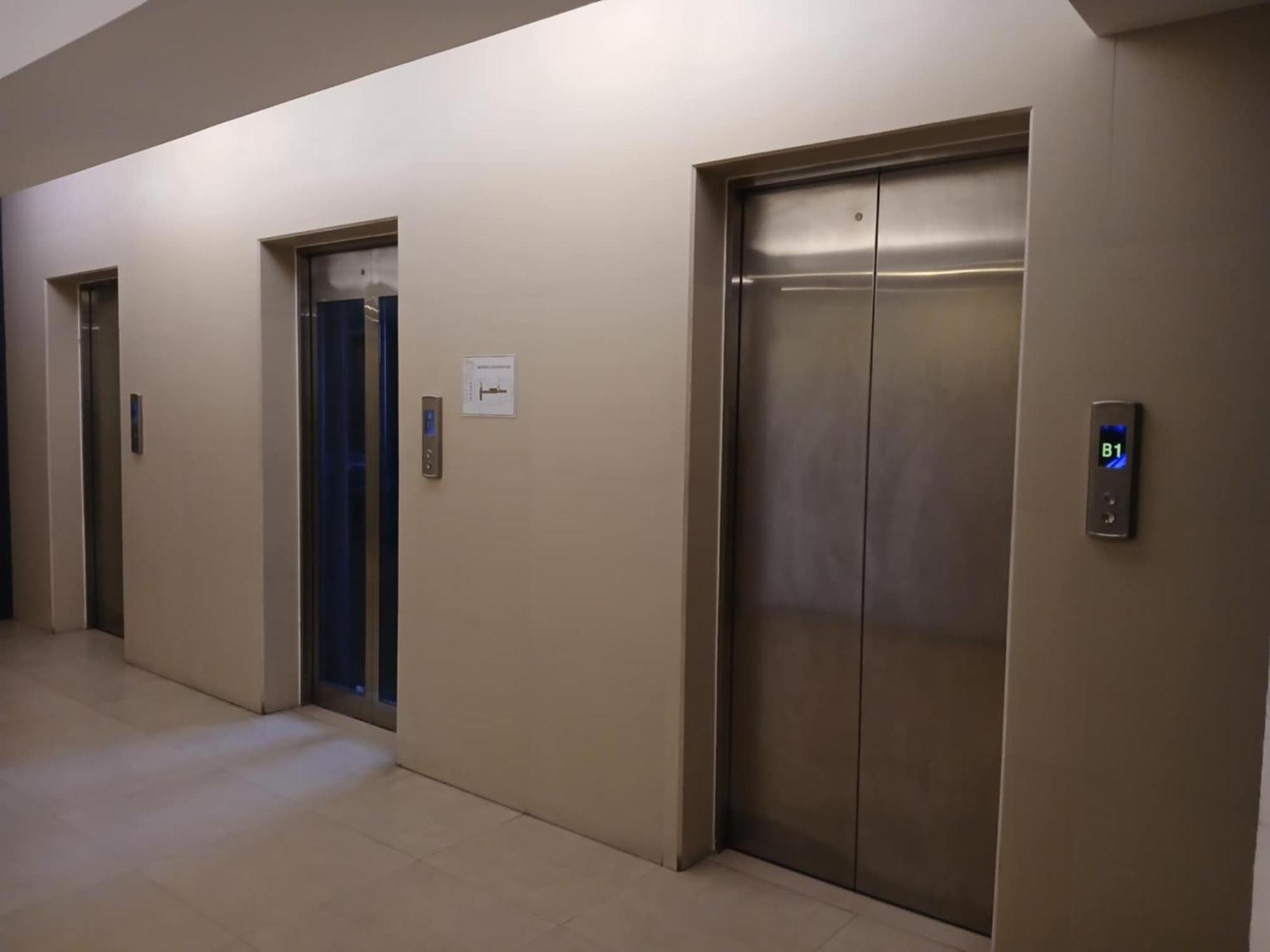 Centro Tower - 2 Bedroom Fully Furnished Apartment