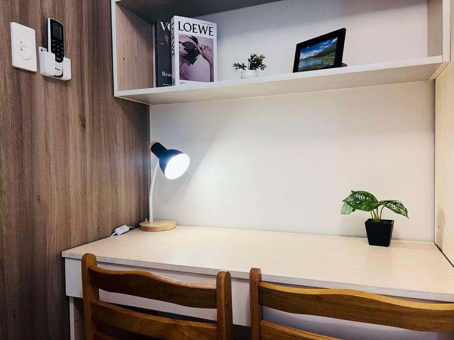 1br Unit Condotel W Balcony Fame Residences -fm20 * Manila