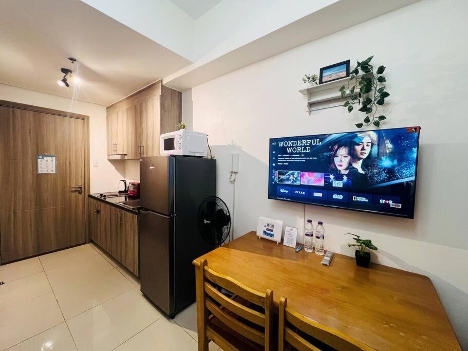 Apartment 1br Unit Condotel W Balcony Fame Residences -fm20