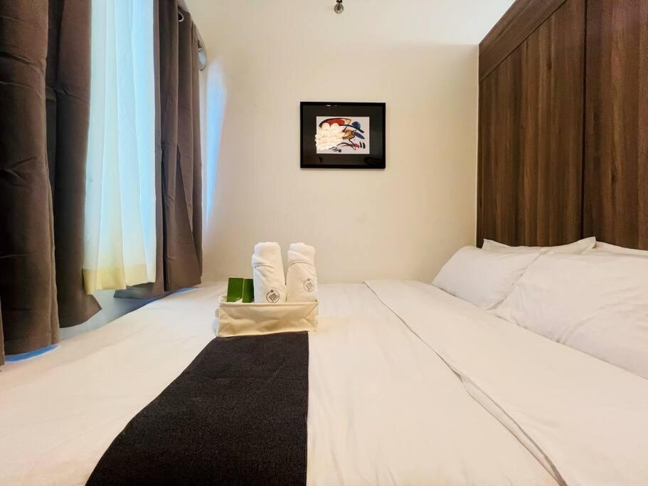 1br Unit Condotel W Balcony Fame Residences -fm20 Apartment *