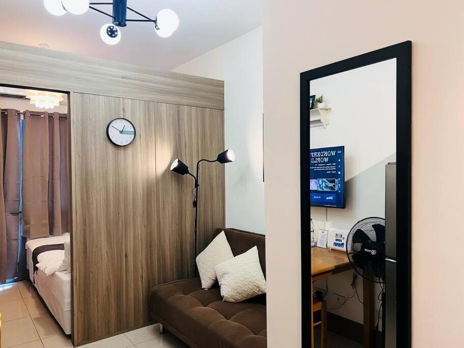 1br Unit Condotel W Balcony Fame Residences -fm20 Apartment Manila