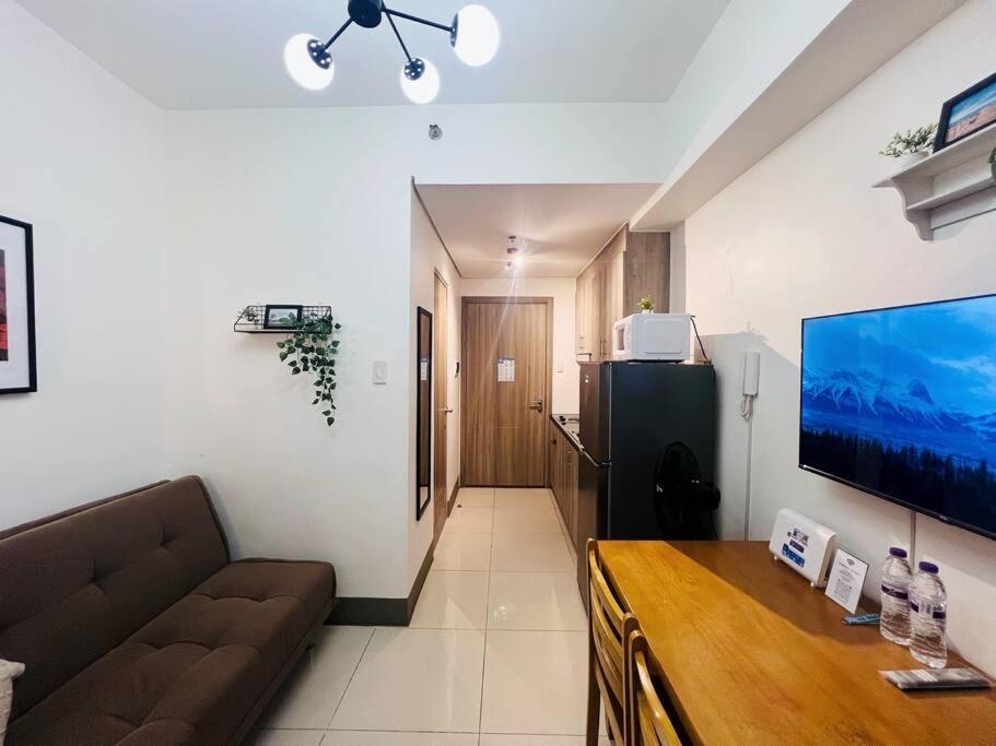Apartment 1br Unit Condotel W Balcony Fame Residences -fm20