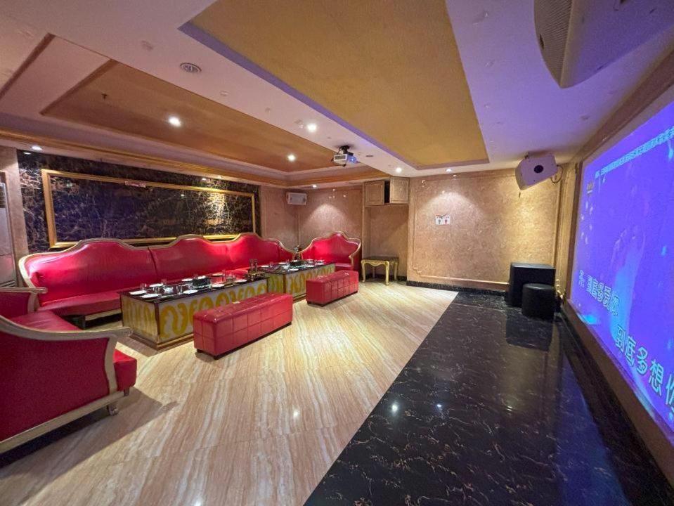 Lido De Paris 4* Manila