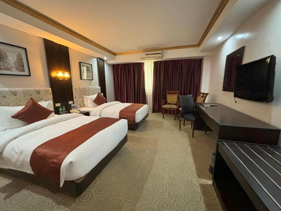 Lido De Paris 4* Manila