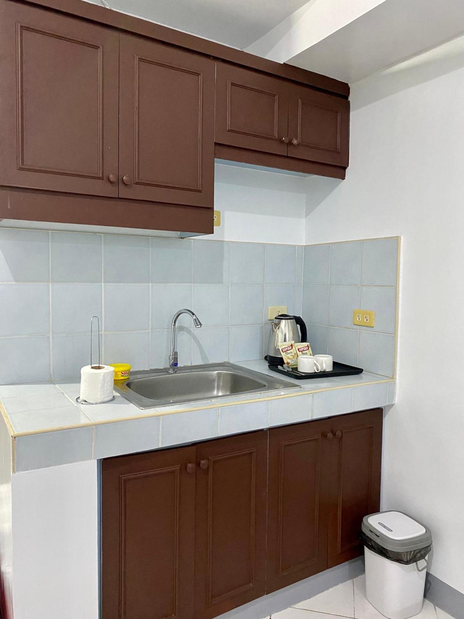 Pacific Regency Guest house *