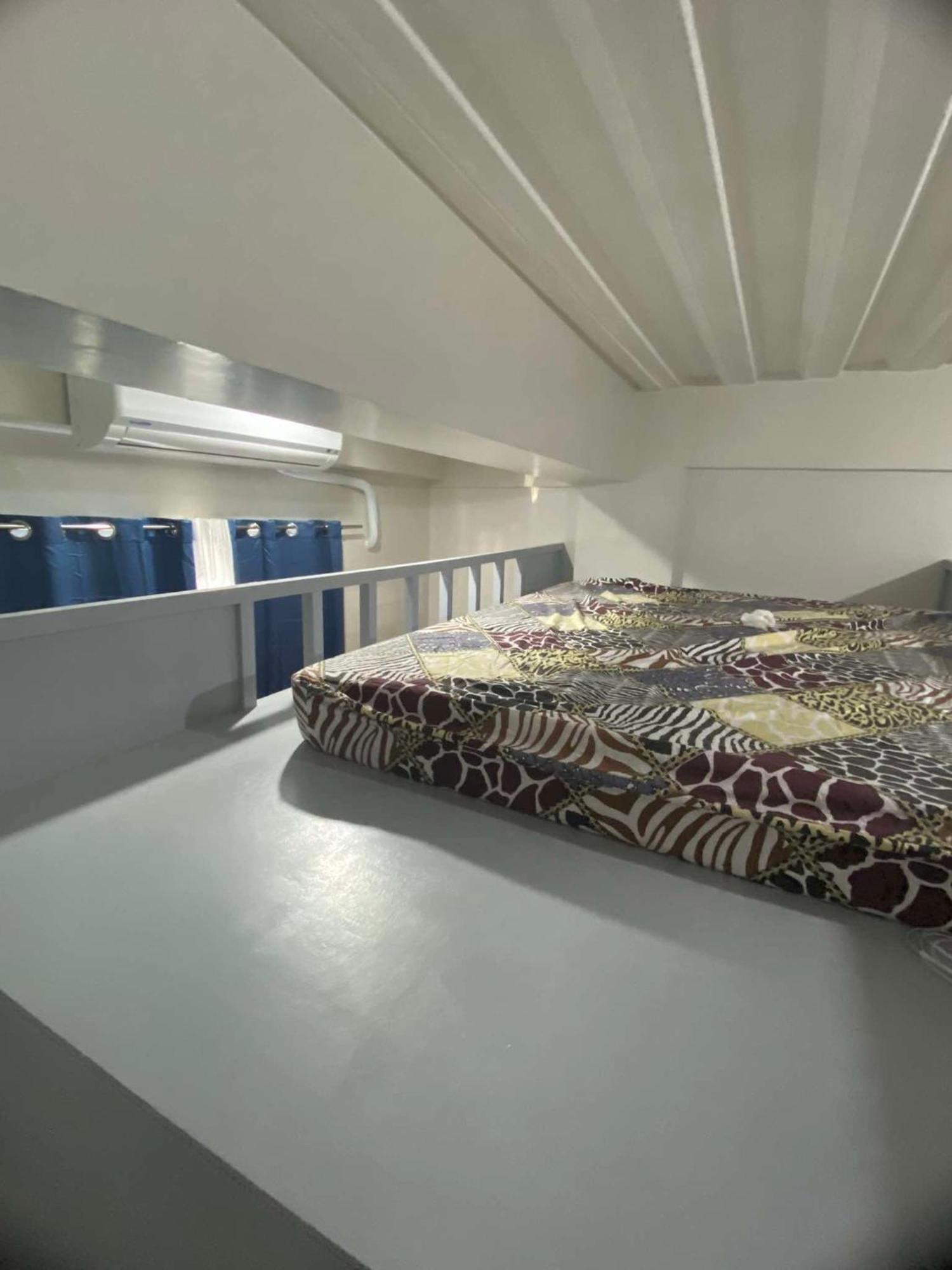 Aira Staycation Apartamento