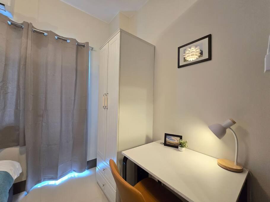 Apartment 1br Unit Condotel W Balcony Fame Residences -fm50 Manila