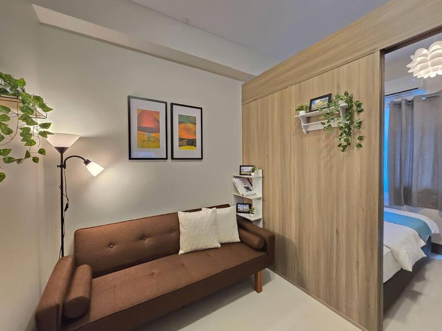 1br Unit Condotel W Balcony Fame Residences -fm50 Manila