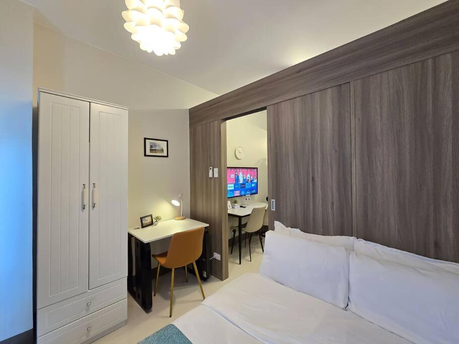 1br Unit Condotel W Balcony Fame Residences -fm50 Apartment *